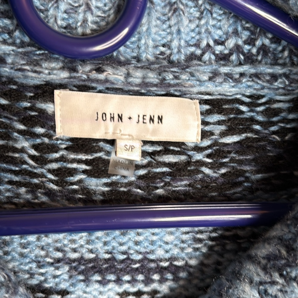 John + Jenn quarter zip oversized sweater size small blue and navy with black - Picture 3 of 6